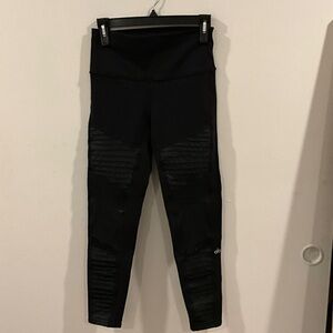 ALO Yoga Black Textured Leggings